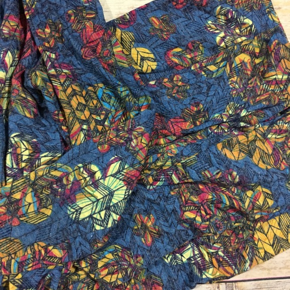 LuLaRoe Sarah. Long, open-front kimono - Picture 2 of 2